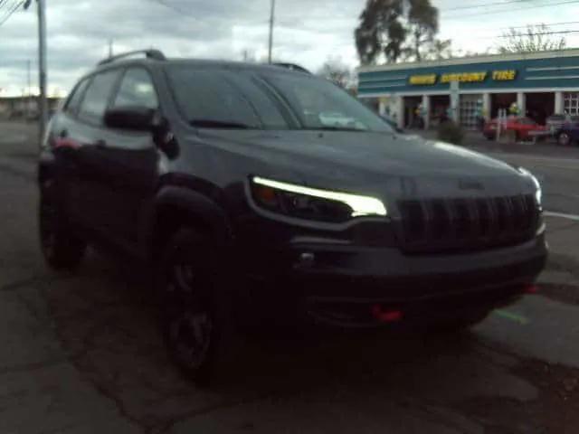 used 2020 Jeep Cherokee car, priced at $24,995