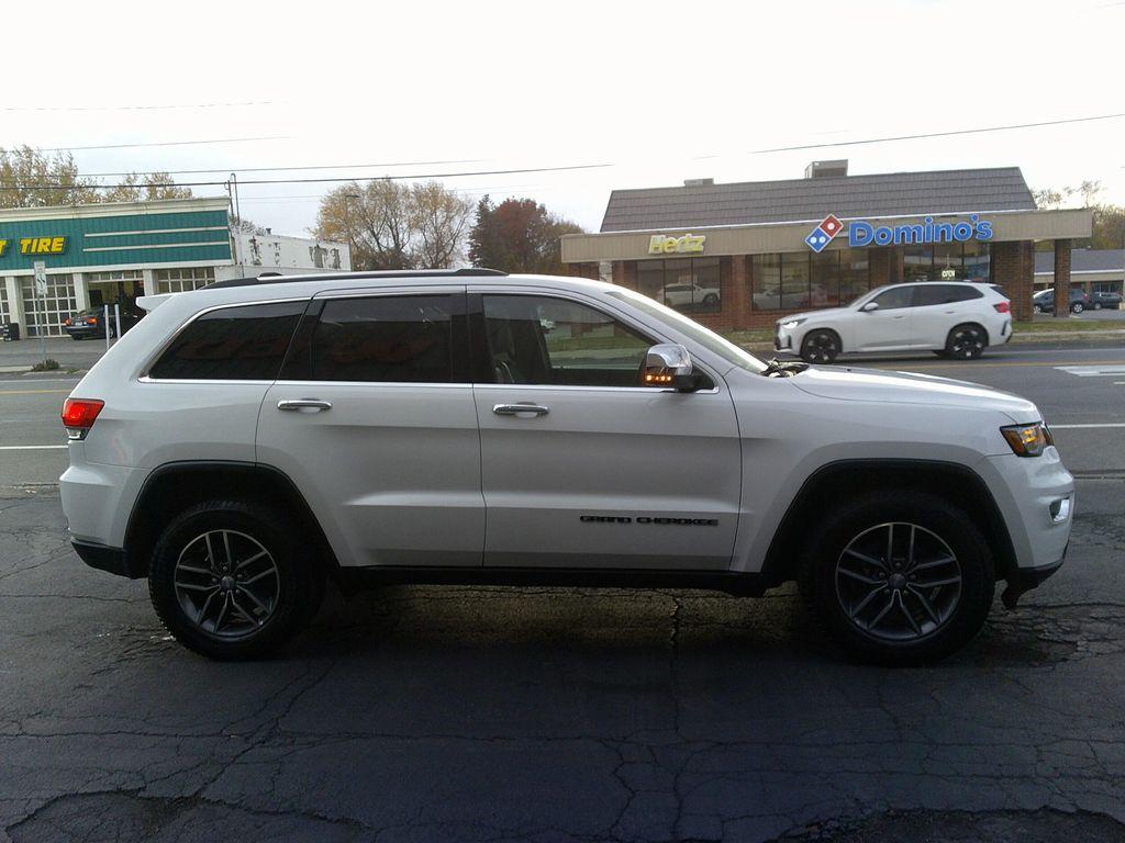 used 2017 Jeep Grand Cherokee car, priced at $15,995