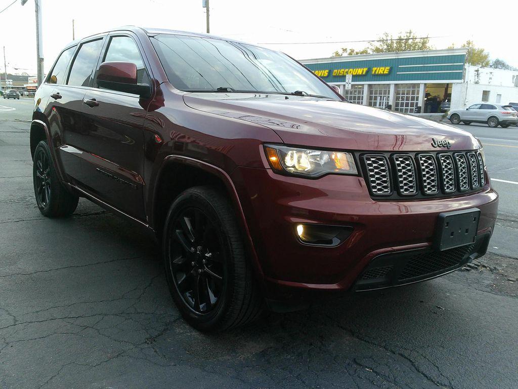 used 2022 Jeep Grand Cherokee car, priced at $28,900
