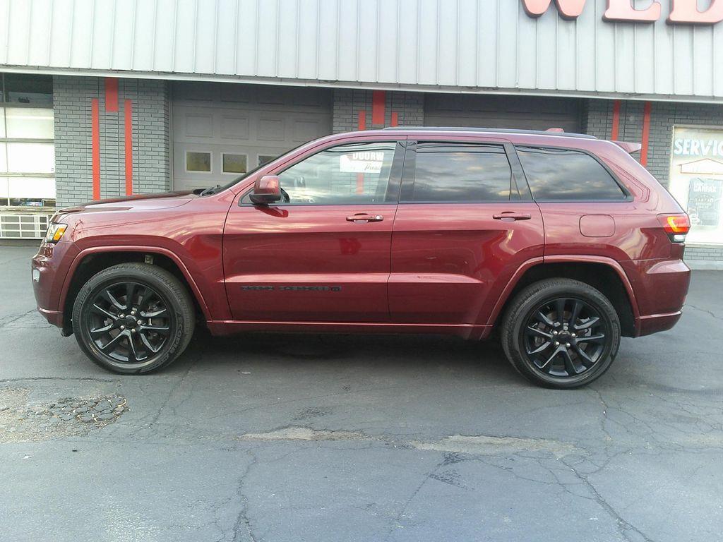 used 2022 Jeep Grand Cherokee car, priced at $28,900