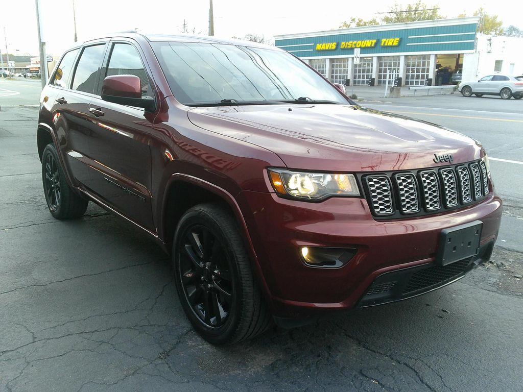 used 2022 Jeep Grand Cherokee car, priced at $28,900