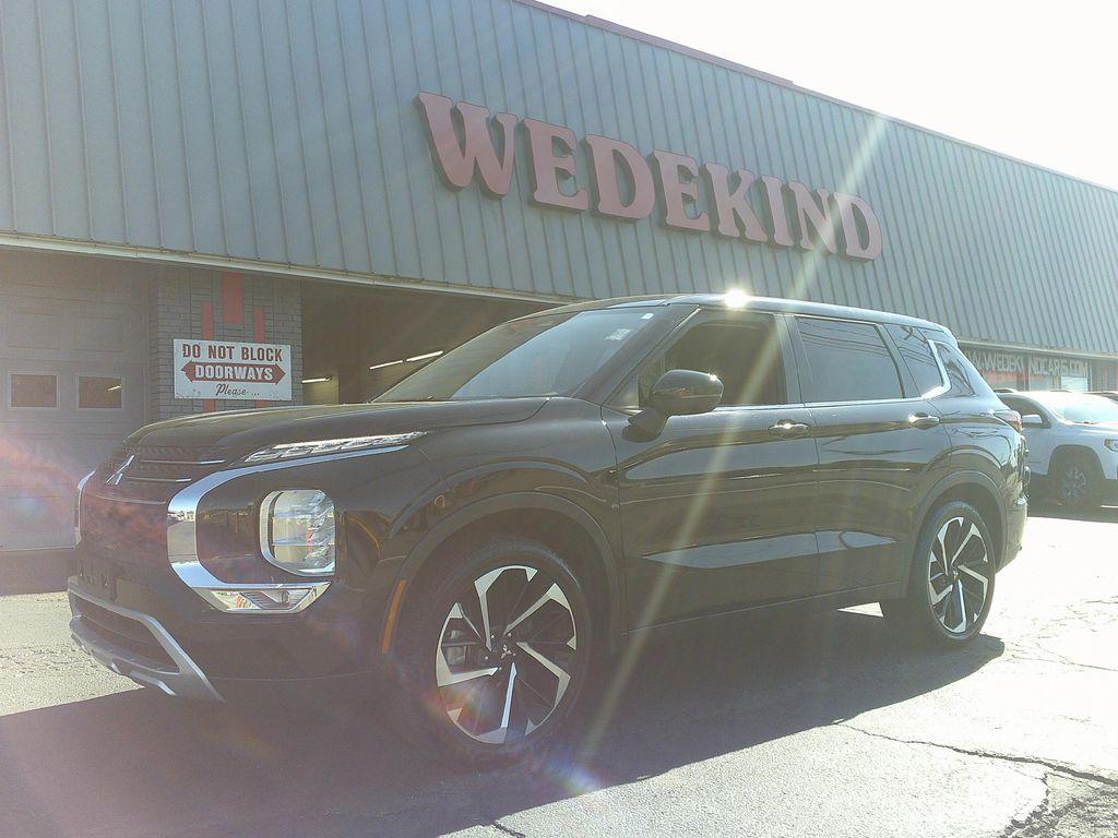 used 2024 Mitsubishi Outlander car, priced at $28,995