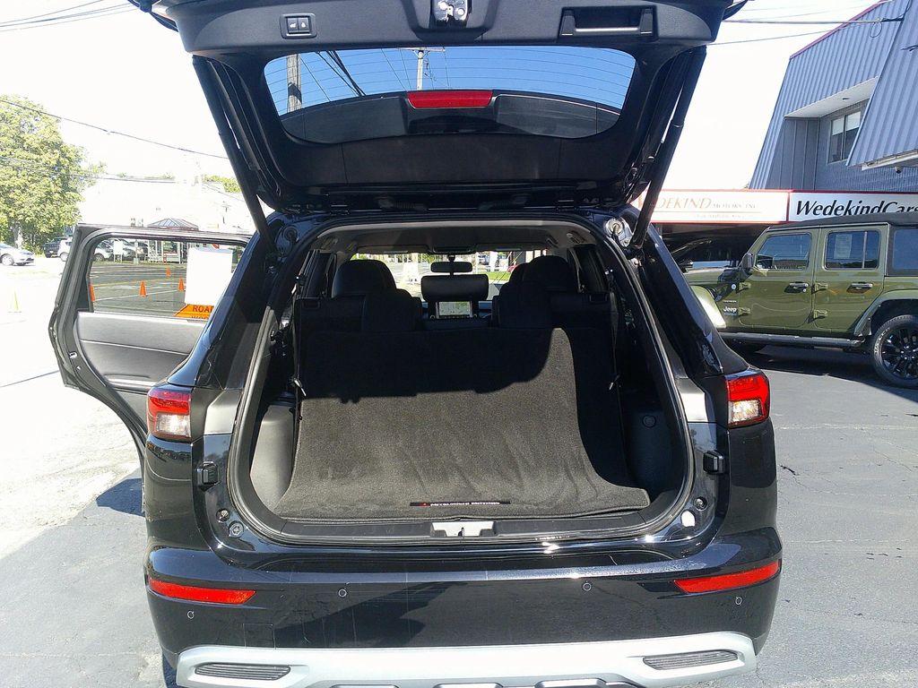 used 2024 Mitsubishi Outlander car, priced at $28,995