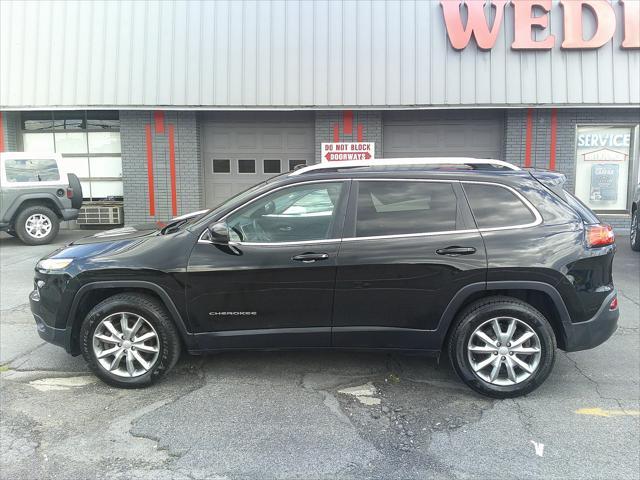 used 2018 Jeep Cherokee car, priced at $15,995
