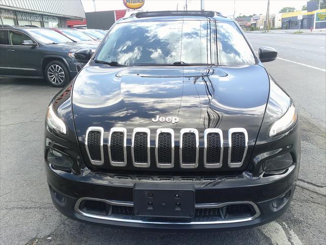 used 2018 Jeep Cherokee car, priced at $15,995