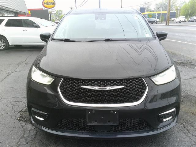used 2023 Chrysler Pacifica car, priced at $23,900