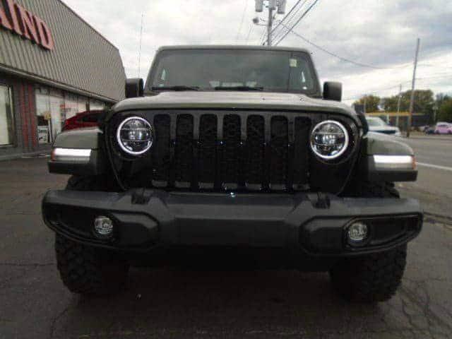 used 2021 Jeep Gladiator car, priced at $31,995