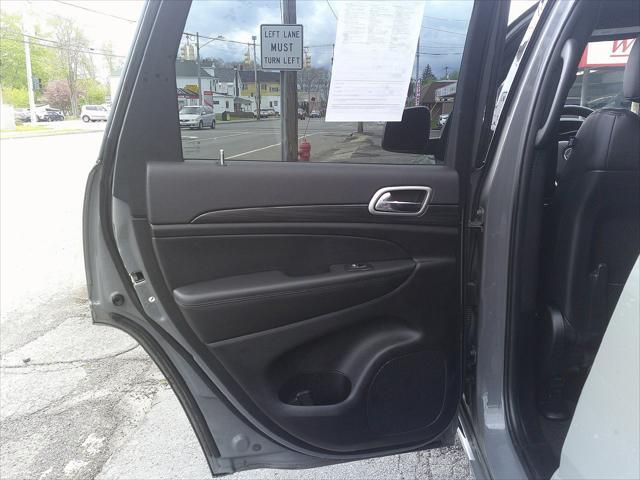 used 2021 Jeep Grand Cherokee car, priced at $28,900