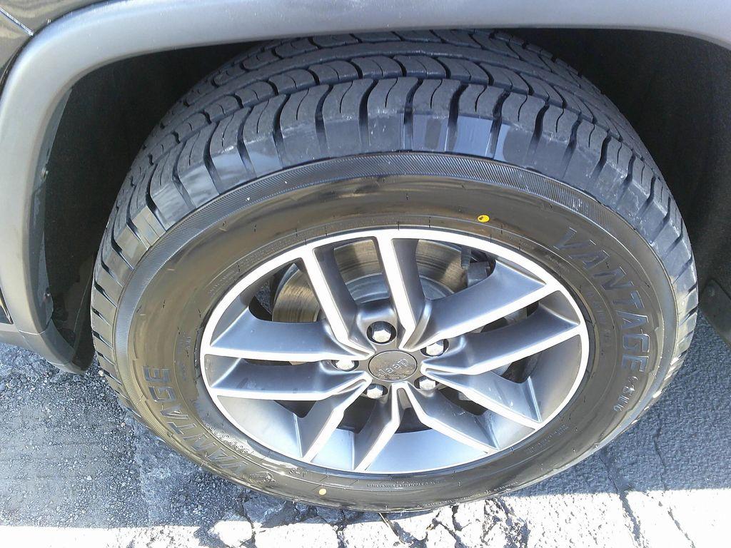 used 2020 Jeep Grand Cherokee car, priced at $21,500