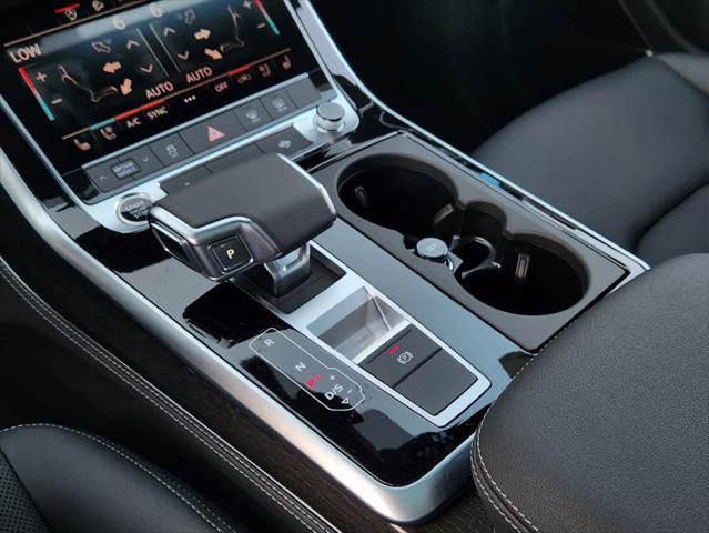 new 2025 Audi Q7 car, priced at $77,750