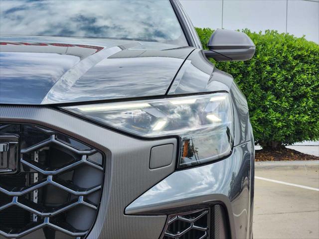 new 2025 Audi RS Q8 car, priced at $151,090