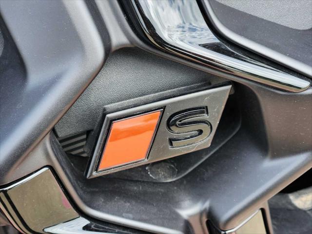 new 2025 Audi SQ5 car, priced at $73,290
