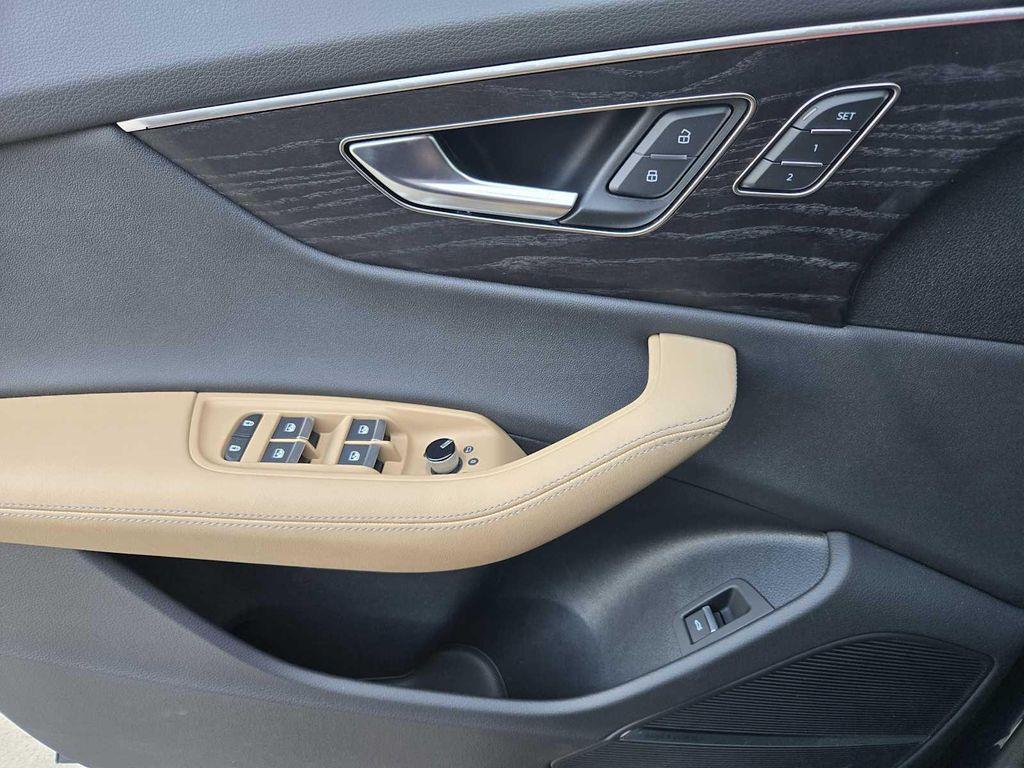 new 2025 Audi Q8 car, priced at $82,499