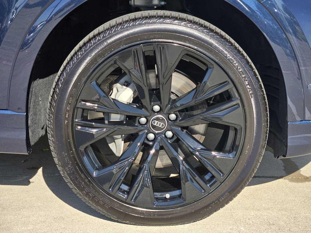 new 2025 Audi Q8 car, priced at $82,499