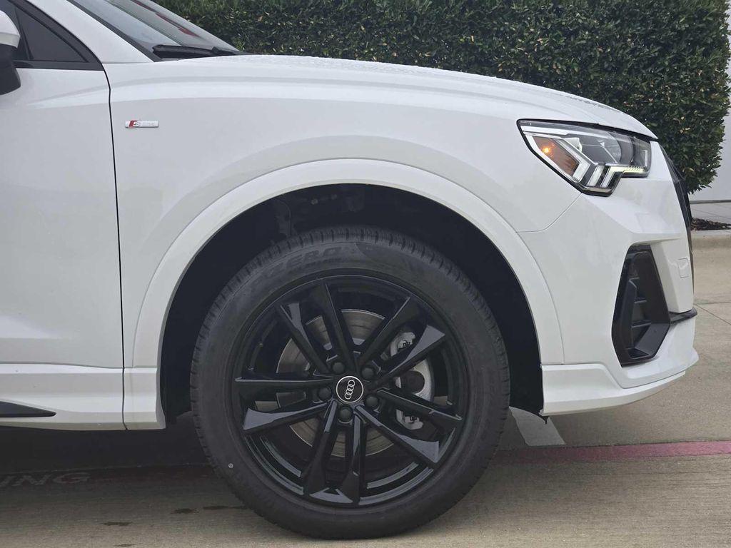 new 2025 Audi Q3 car, priced at $45,605