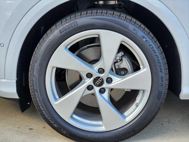 new 2025 Audi Q5 car, priced at $64,250