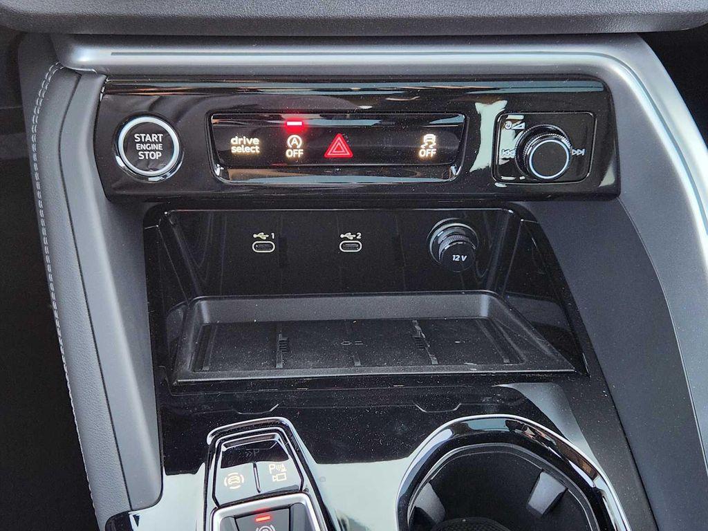 new 2025 Audi Q5 car, priced at $60,975