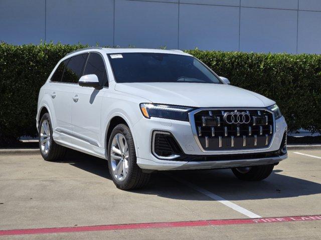 new 2025 Audi Q7 car, priced at $66,400