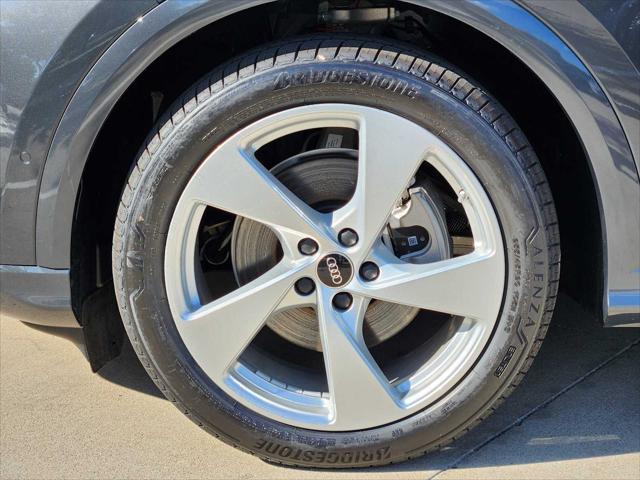 new 2025 Audi Q5 car, priced at $64,250