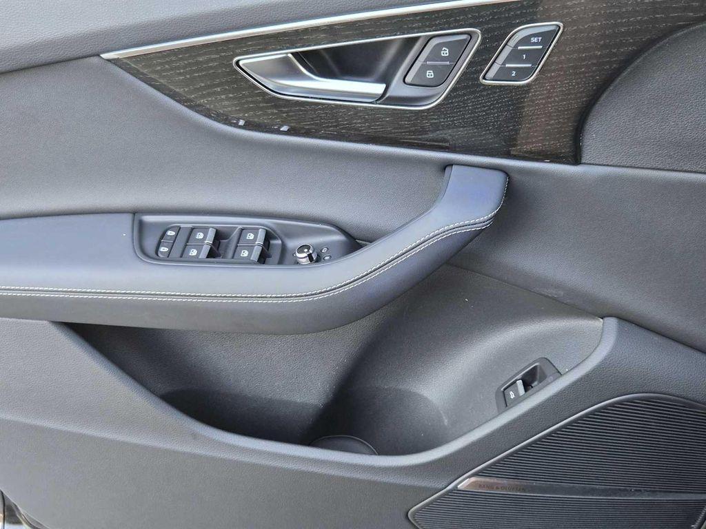 used 2025 Audi Q7 car, priced at $67,991