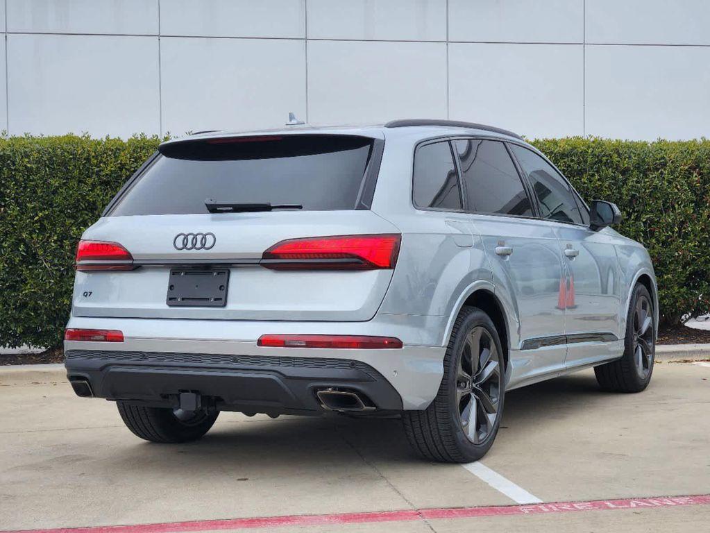new 2025 Audi Q7 car, priced at $84,455