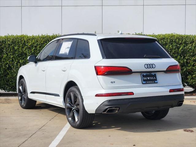 new 2025 Audi Q7 car, priced at $77,990