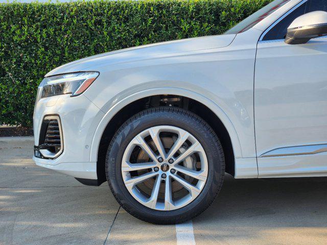 new 2025 Audi Q7 car, priced at $75,890