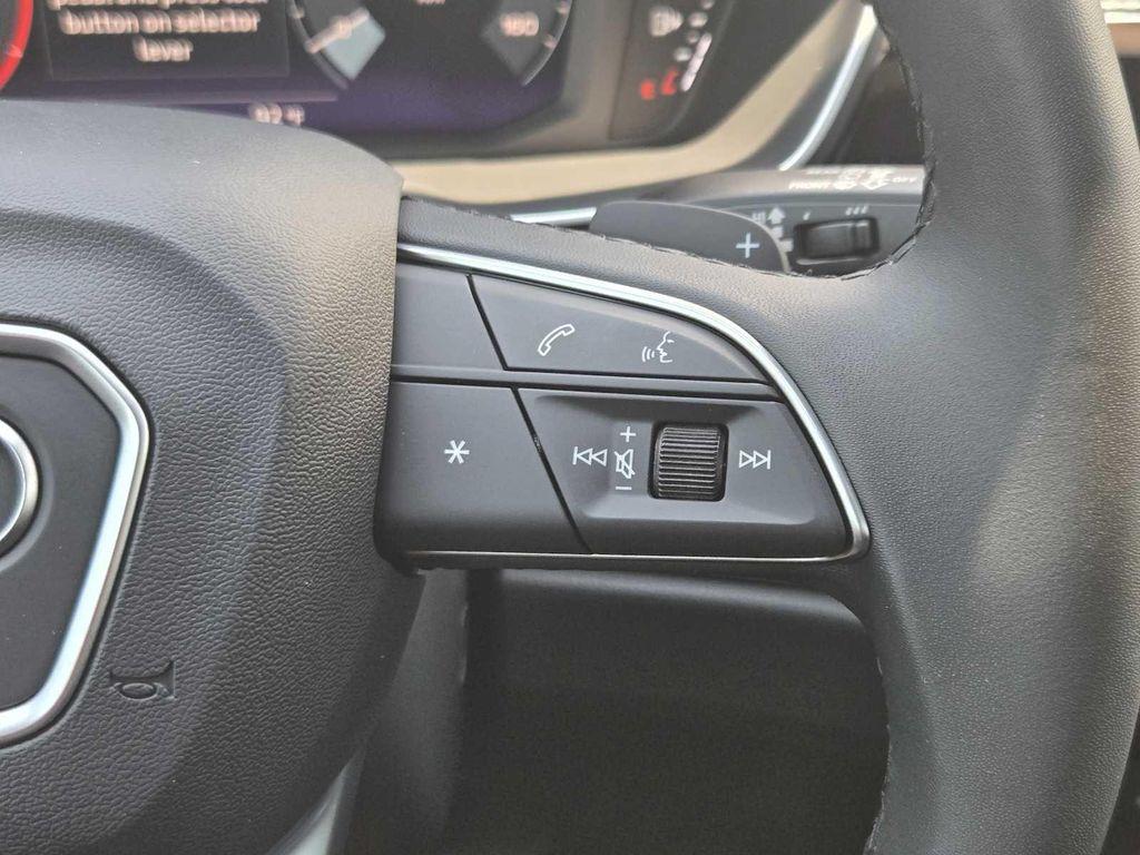 new 2025 Audi Q3 car, priced at $45,605