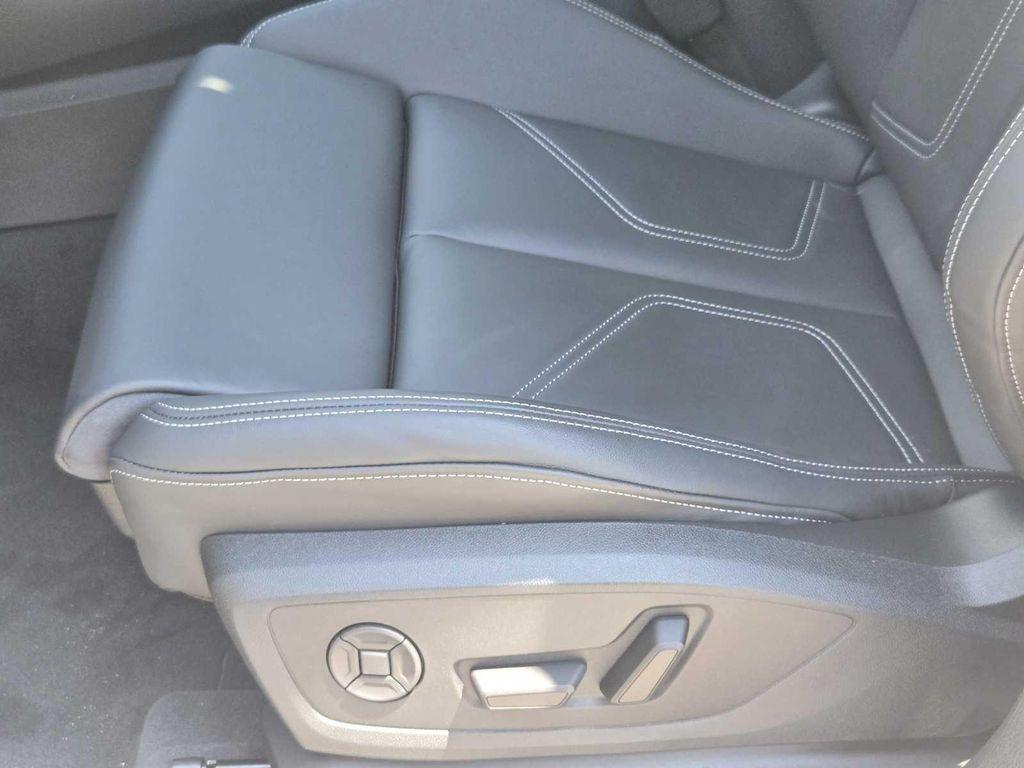 new 2025 Audi Q3 car, priced at $45,605