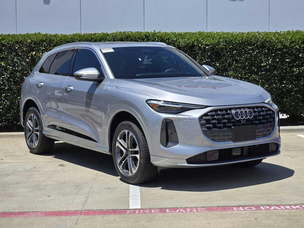 new 2025 Audi Q5 car, priced at $60,500