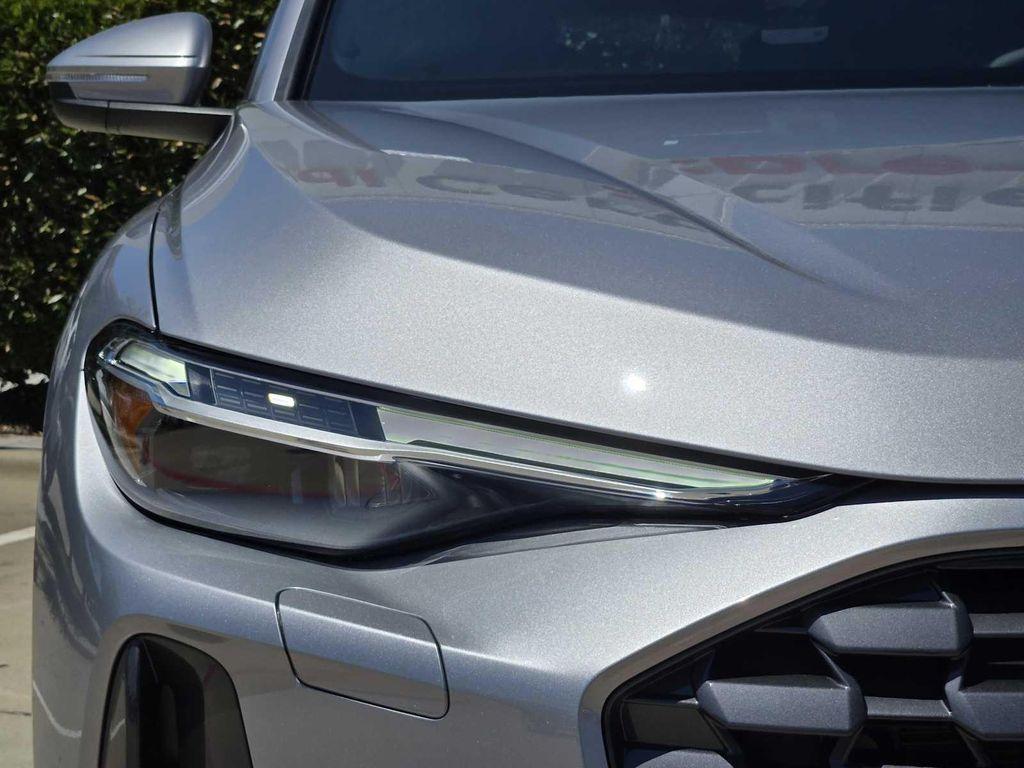 new 2025 Audi Q5 car, priced at $60,500