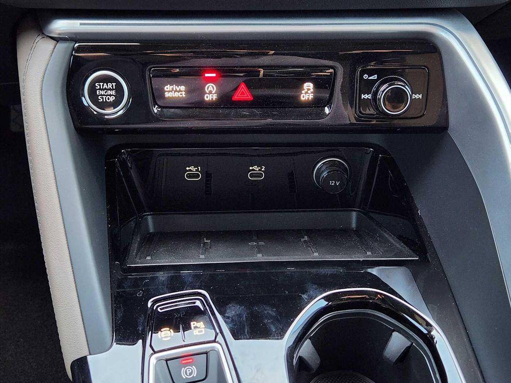 new 2025 Audi Q5 car, priced at $61,300
