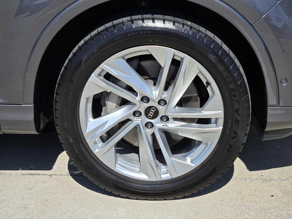used 2021 Audi Q7 car, priced at $34,991