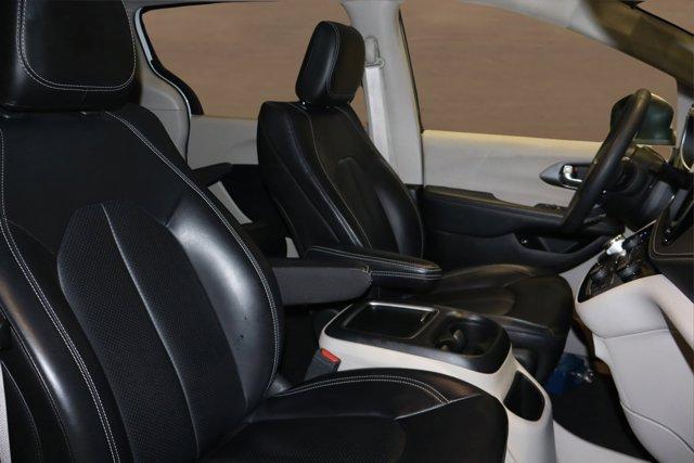 used 2023 Chrysler Pacifica Hybrid car, priced at $31,985
