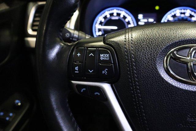 used 2017 Toyota Highlander car, priced at $28,995