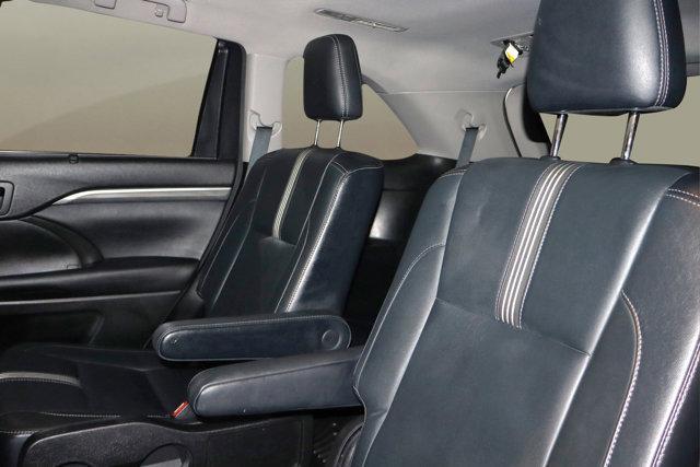 used 2017 Toyota Highlander car, priced at $28,995