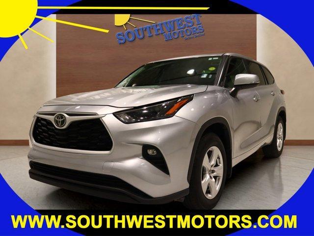 used 2024 Toyota Highlander car, priced at $34,980