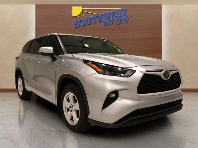 used 2024 Toyota Highlander car, priced at $34,980