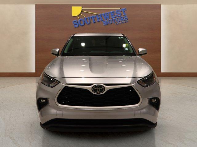 used 2024 Toyota Highlander car, priced at $34,980
