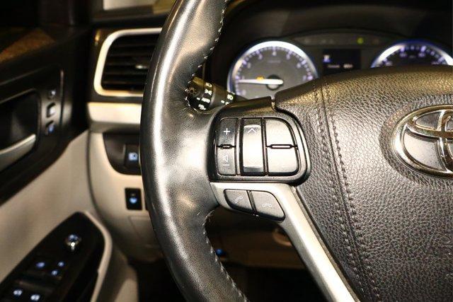 used 2019 Toyota Highlander car, priced at $25,985