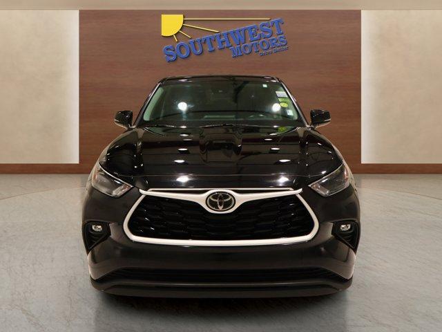 used 2024 Toyota Highlander car, priced at $33,980