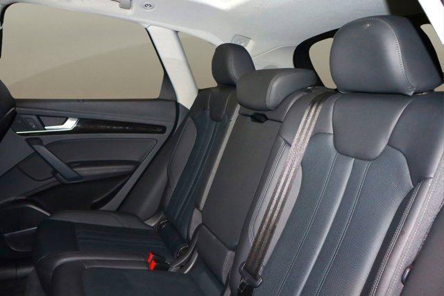 used 2019 Audi Q5 car