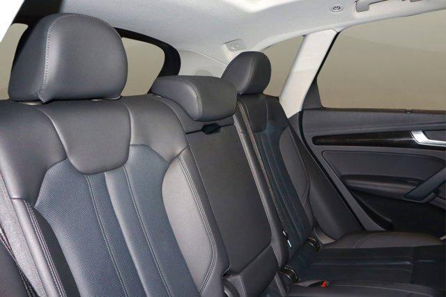 used 2019 Audi Q5 car