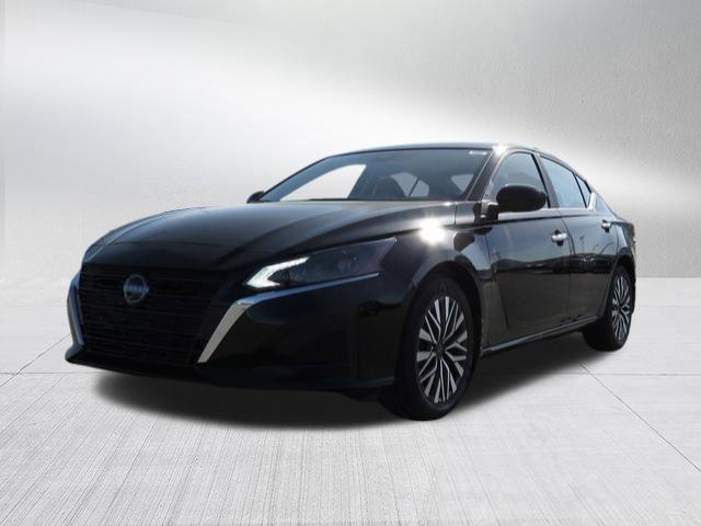 new 2024 Nissan Altima car, priced at $30,752