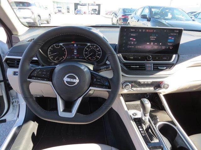 new 2025 Nissan Altima car, priced at $33,167