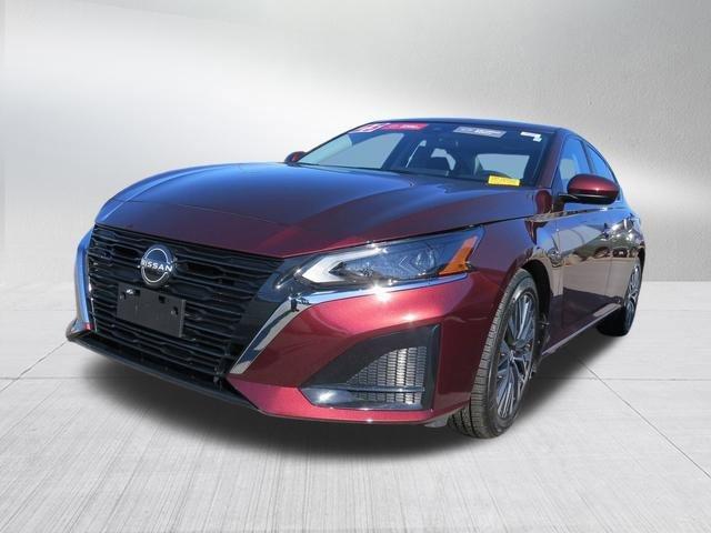 used 2023 Nissan Altima car, priced at $23,255