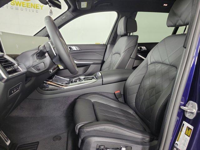 new 2026 BMW X7 car, priced at $100,425