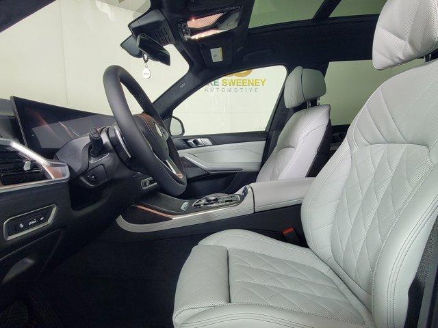 new 2026 BMW X7 car, priced at $93,525