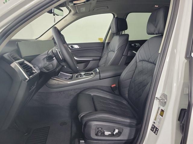 new 2026 BMW X7 car, priced at $88,675