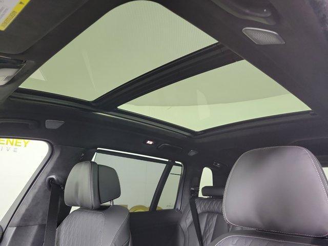 new 2026 BMW X7 car, priced at $125,575